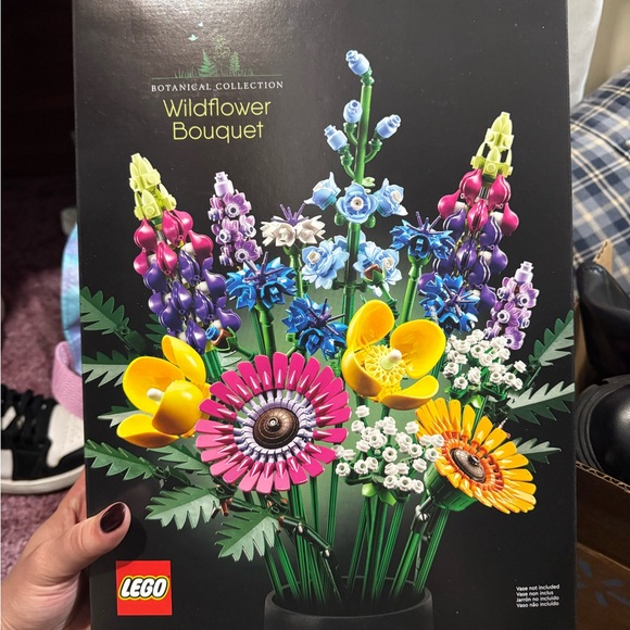 LEGO Botanical Collection Wildflower Bouquet - Picture 1 of 1